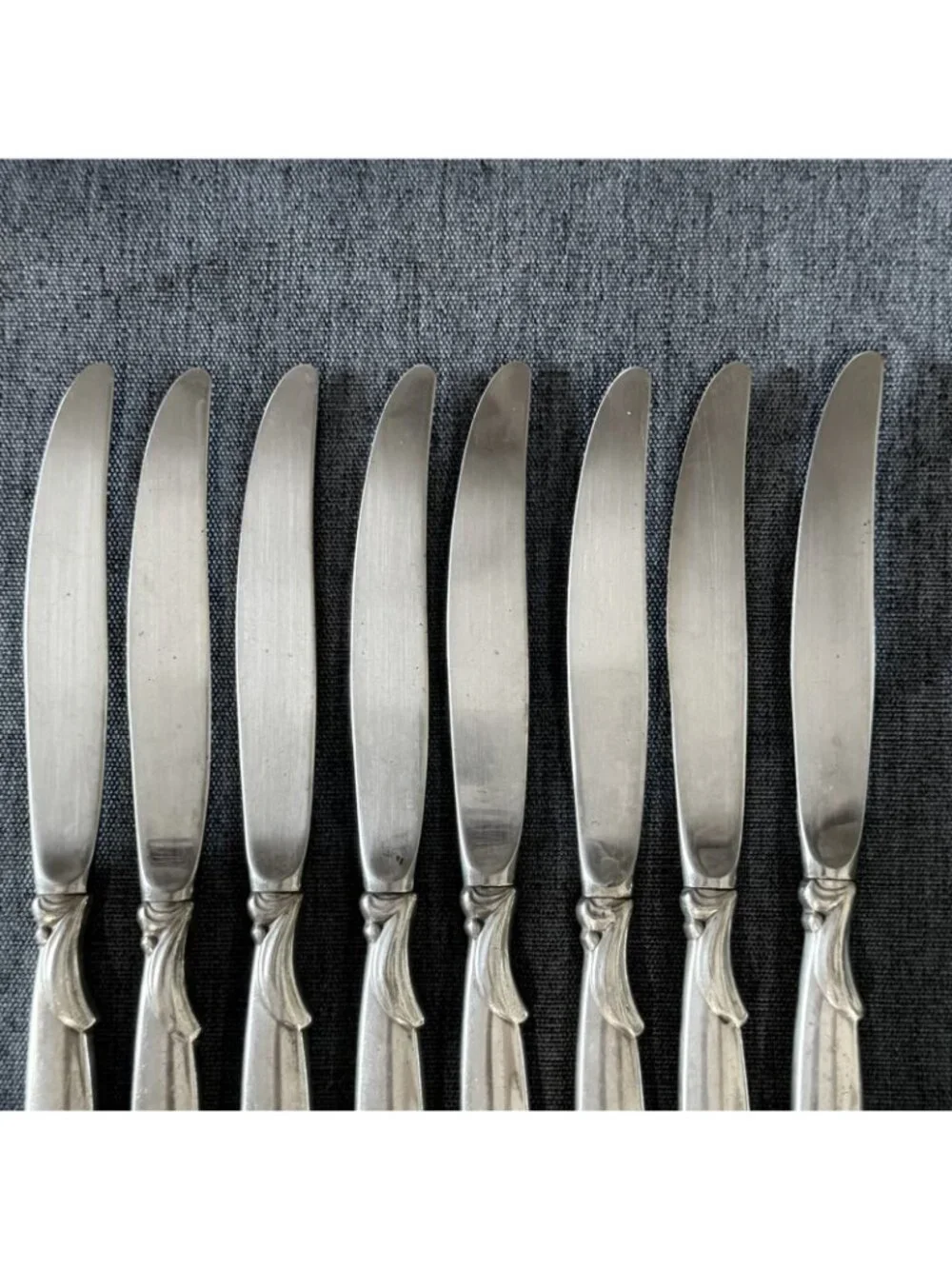 8 International Silver 1847 Rogers Bros FLAIR Silverplate Dinner Knives 1956